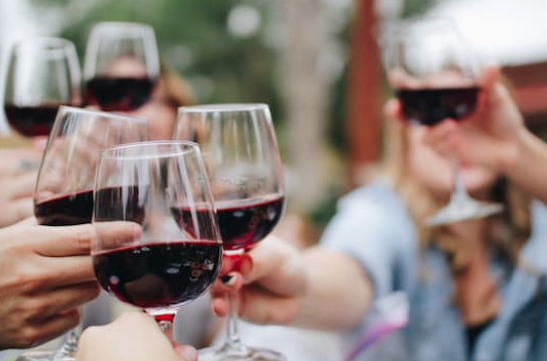 World-first trial highlighting link between alcohol and breast cancer