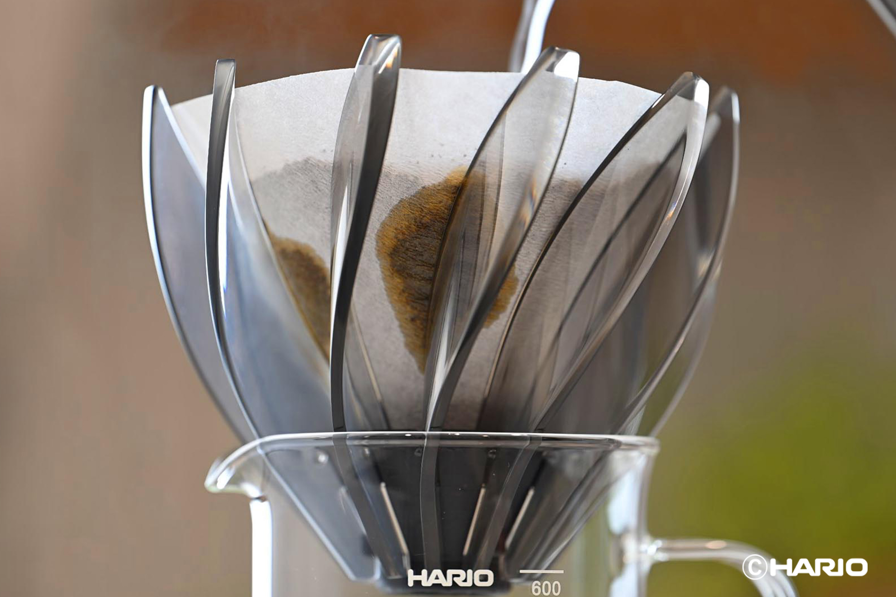 Japanese HARIO introduces coffee dripper SUIREN