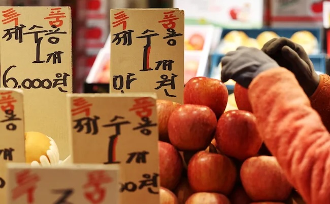 South Korea’s fruits and vegetables dominate inflation list in 2024