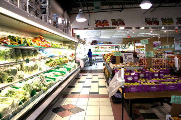 China pushes back food import policy