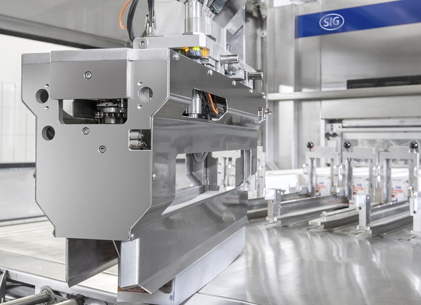 SIG  launches automated plants with next-generation robotic sleeve magazine